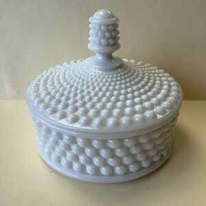 Vintage Westmoreland American Hobnail Milk Glass Puff Box Covered Candy Dish.